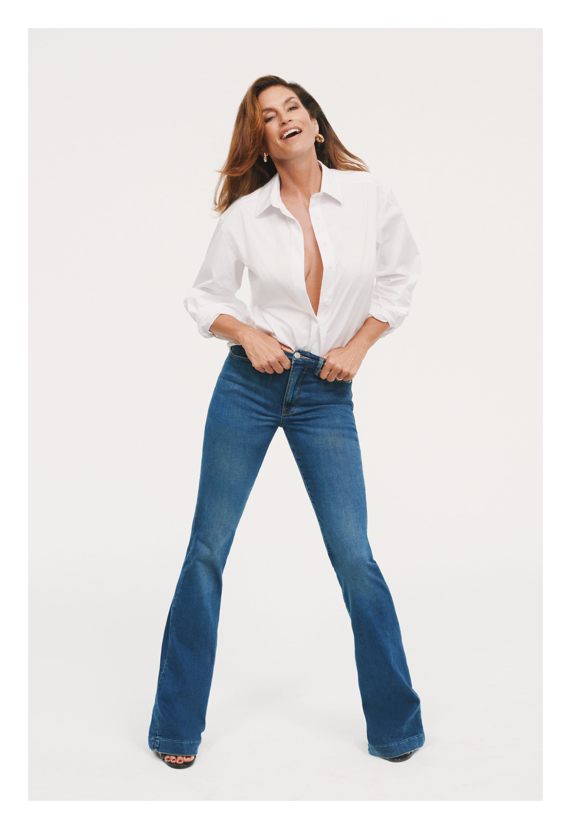 Cindy Crawford Slays in Good American’s New Icons Campaign! 🔥👖