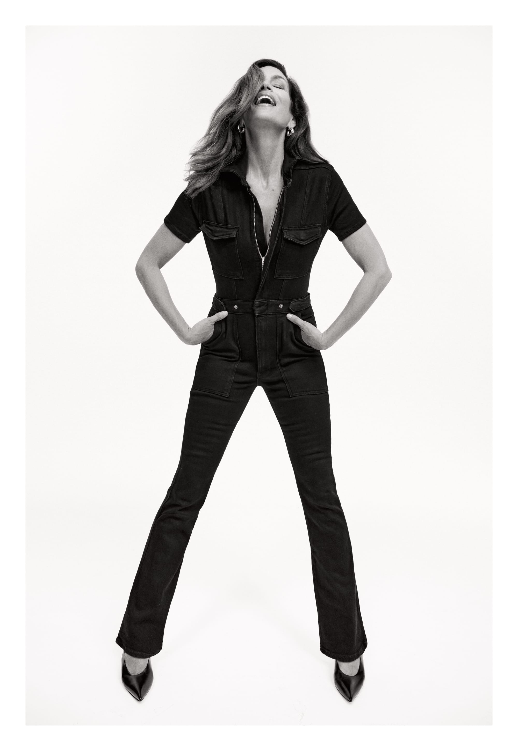 Cindy Crawford Slays in Good American’s New Icons Campaign! 🔥👖