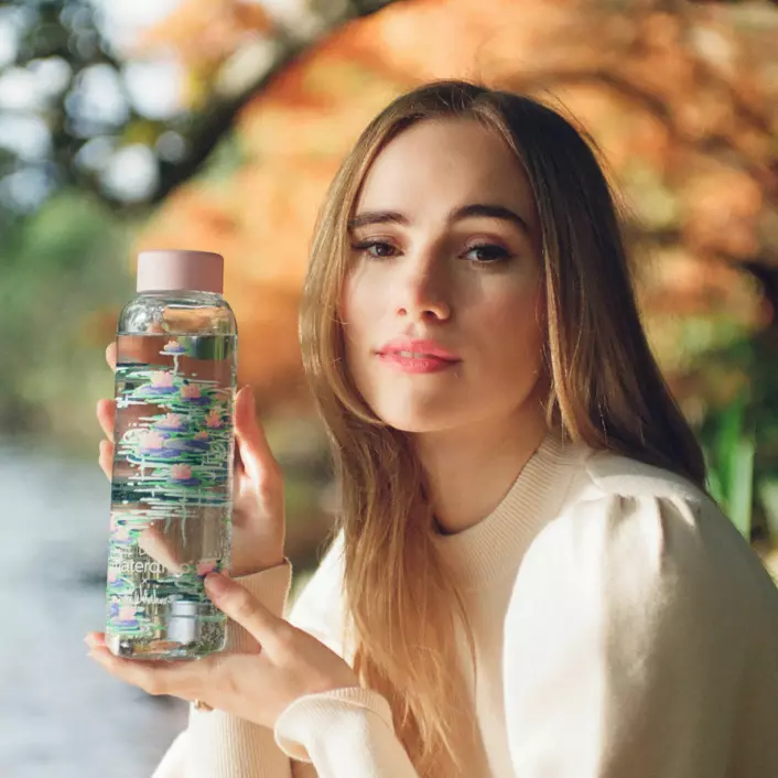 Suki Waterhouse launches waterdrop® x Suki Waterhouse