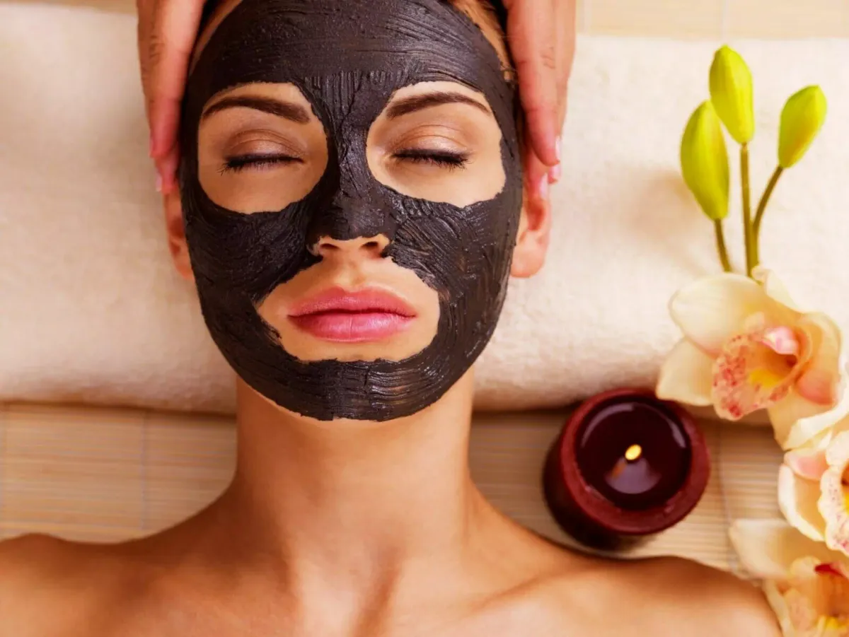 6 Face Masks You Should Try Out in Self-Isolation