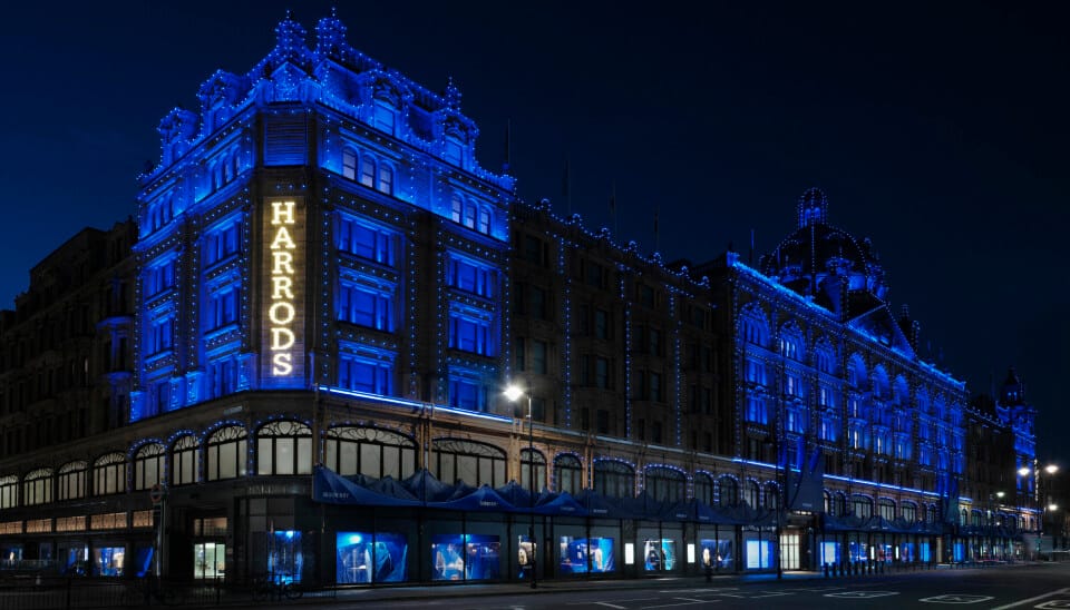 Harrods turns Burberry Blue in month-long takeover 💙🤩💙